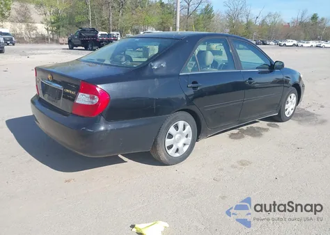 2002 Toyota Camry Le z USA, uszkodzony, nr VIN 4T1BE32K62U017256